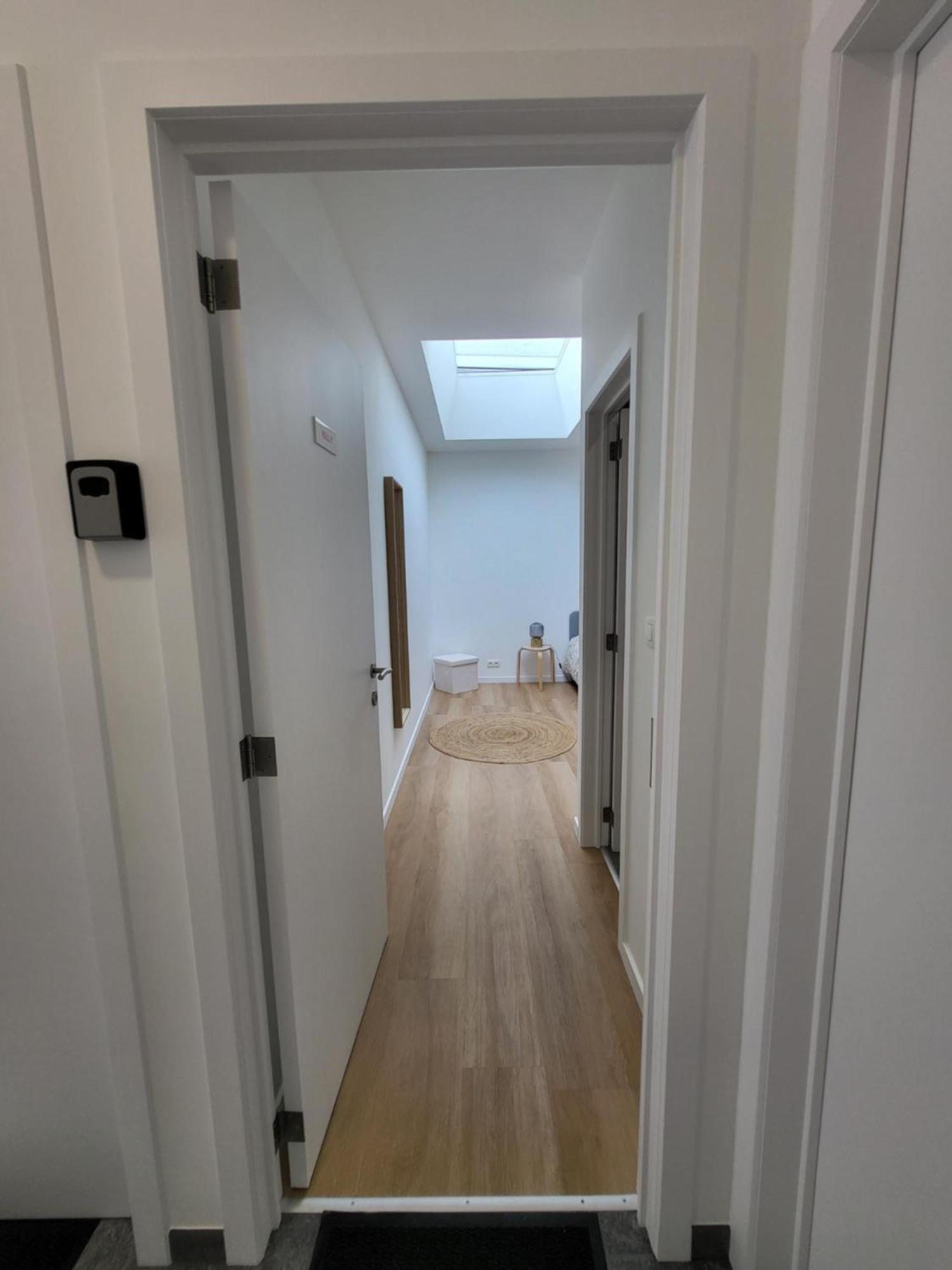 Private Rooms - European Quarter Brussel Bagian luar foto