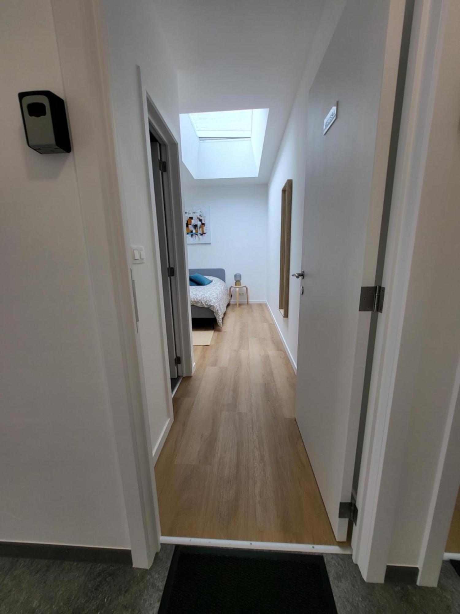 Private Rooms - European Quarter Brussel Bagian luar foto