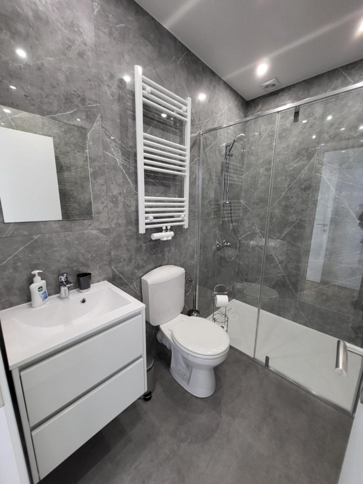 Private Rooms - European Quarter Brussel Bagian luar foto