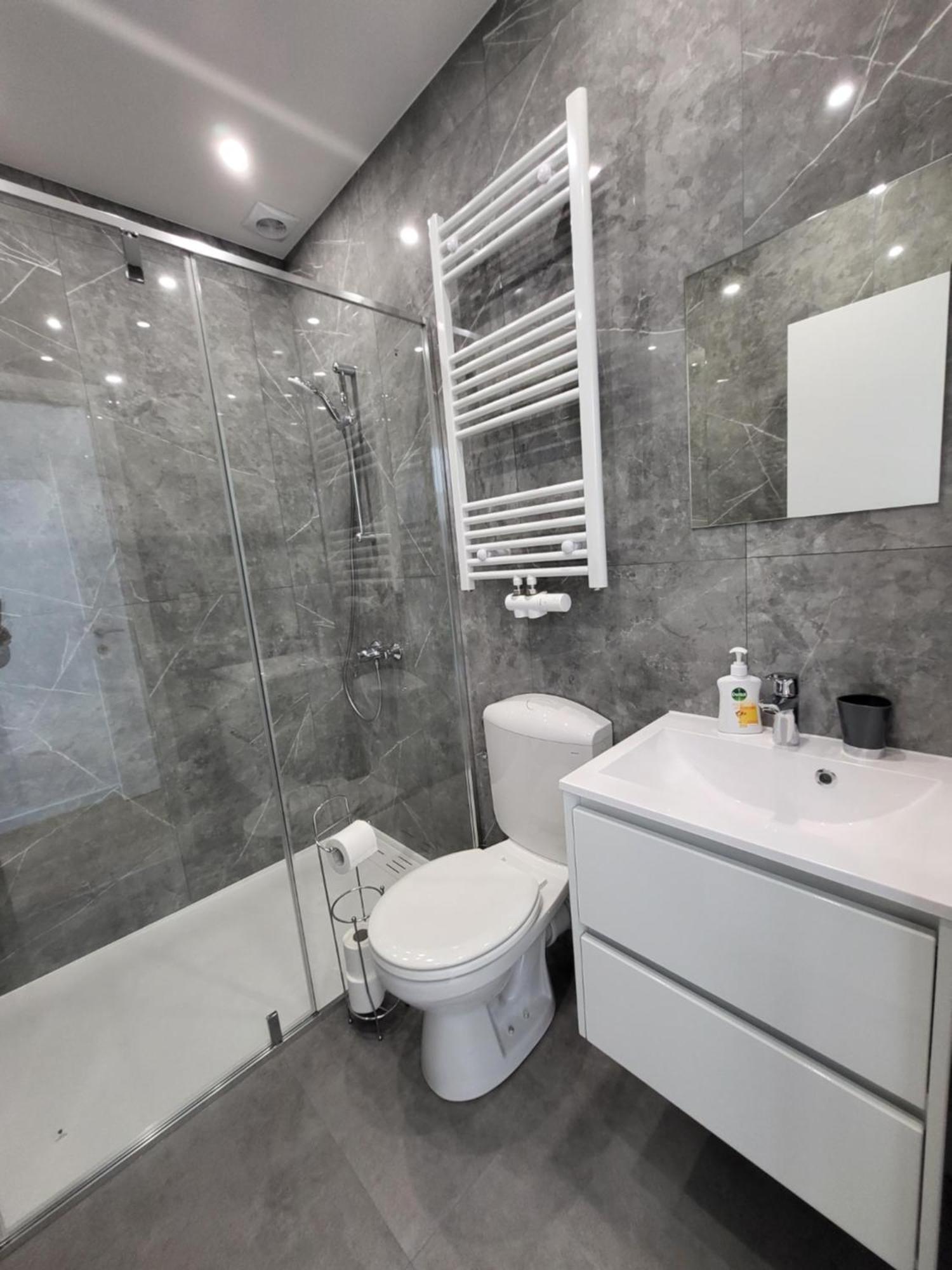 Private Rooms - European Quarter Brussel Bagian luar foto